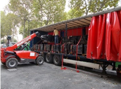Chargement des camions sur chantiers